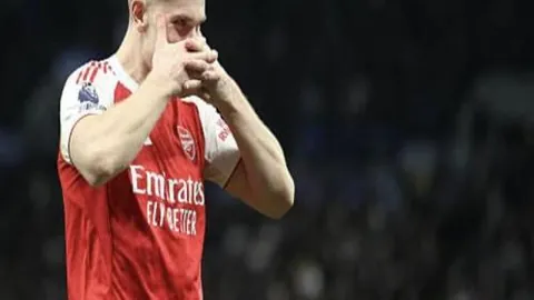 摩里伦斯挑战卡萨比亚：专家三连击预测